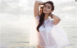 Bikini-clad Ileana D`Cruz - cruising effortlessly with oomph